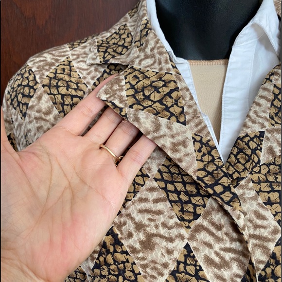 Petite Sophisticate 100% SILK Brown Geo Blouse 4 - Picture 4 of 16